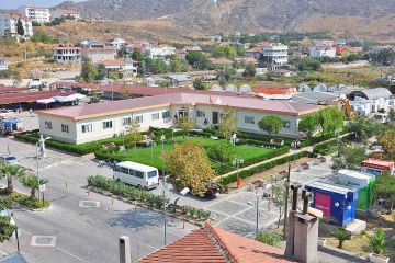 Előre gyártott önkormányzati igazgatási épület